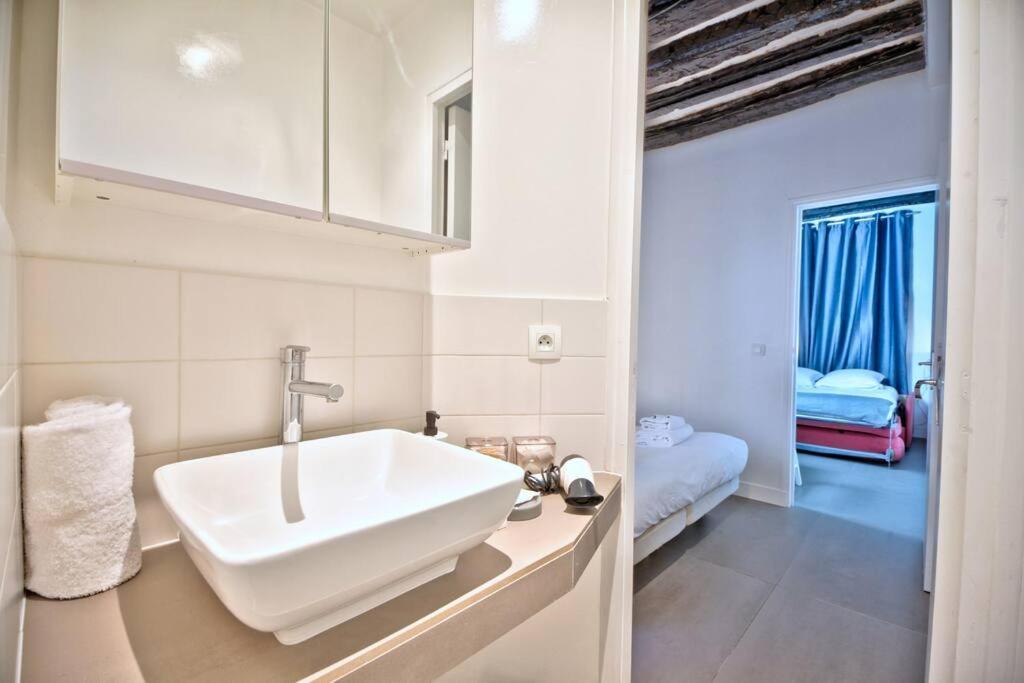 1 Bedroom Apt Only 15 Min Walk To The Louvre Paris Exterior foto